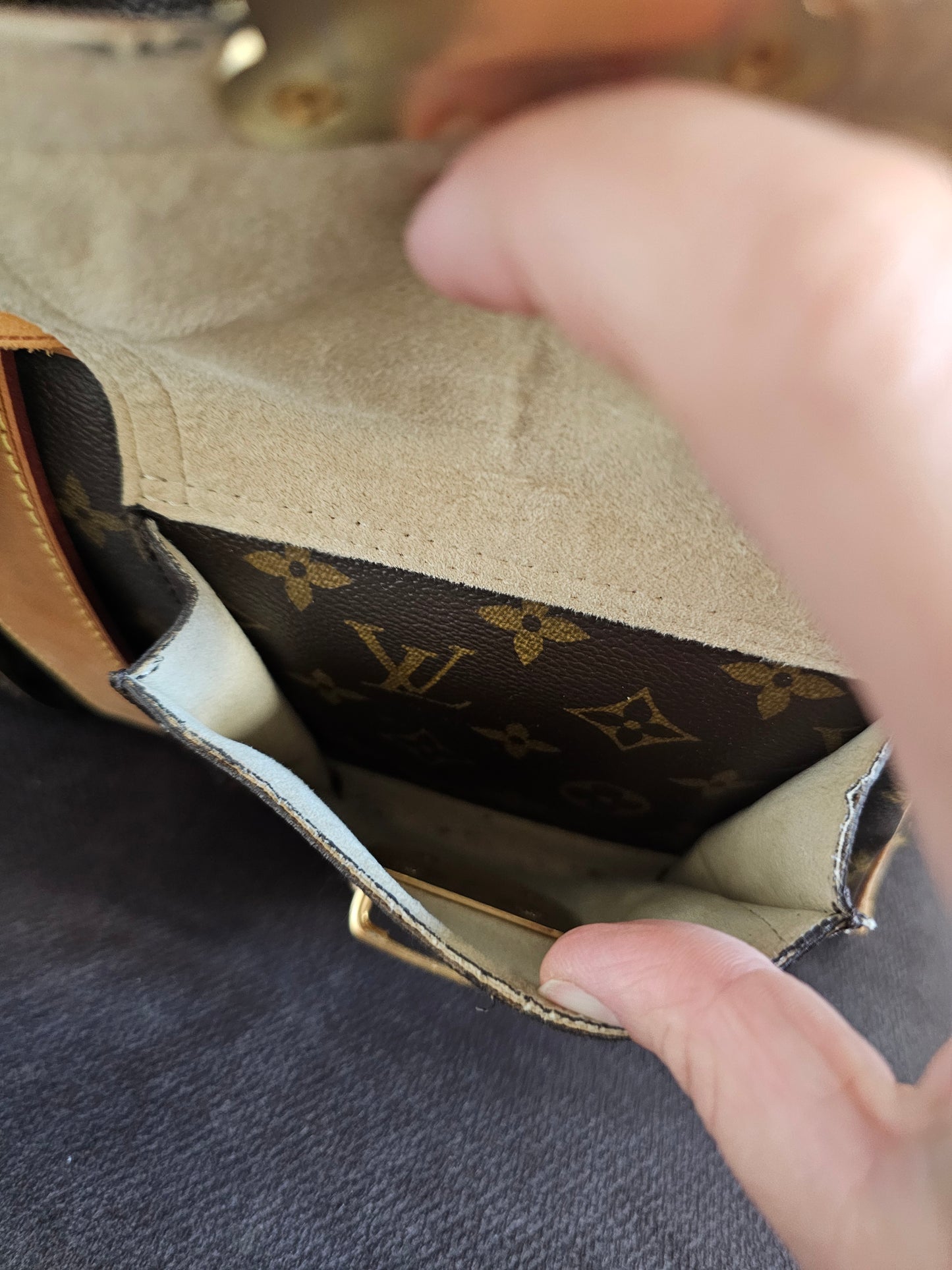 Louis Vuitton Manhattan, MNG kanvas.