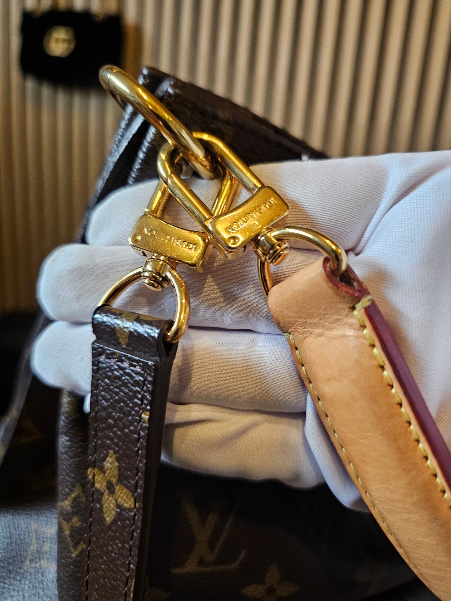 M40781 - Louis Vuitton Metis Hobo, monogram kanvas.