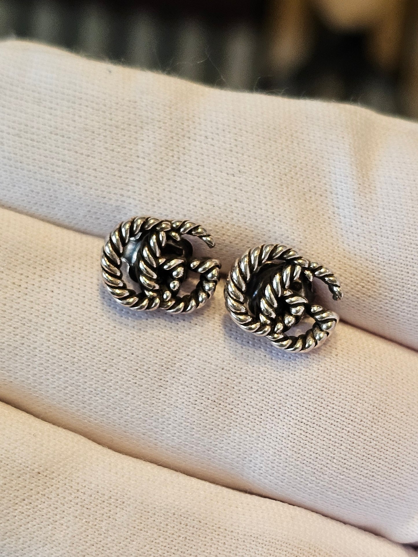 627755- Gucci GG marmont silver earrings