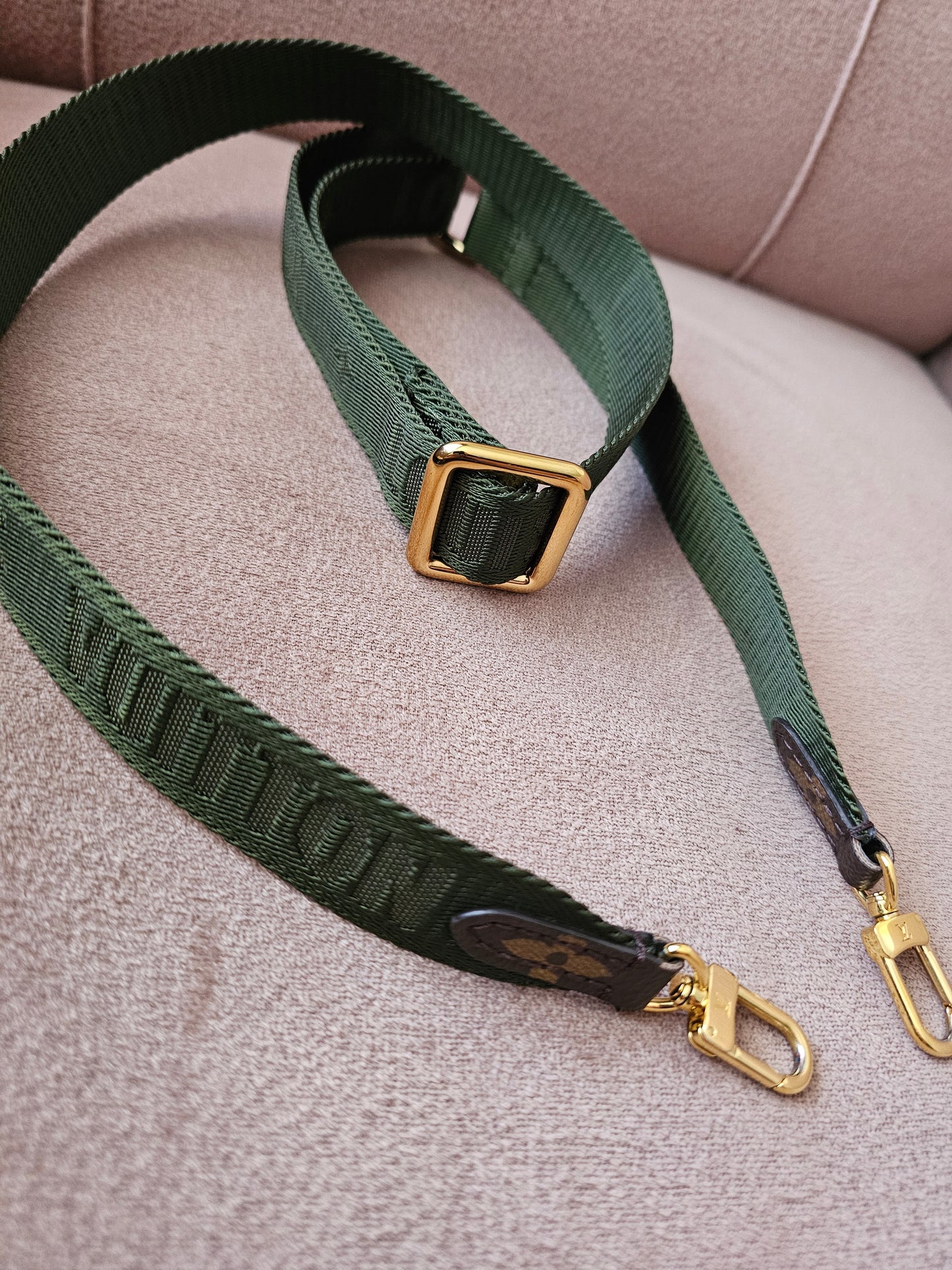 Louis Vuitton Khaki bandouliere.