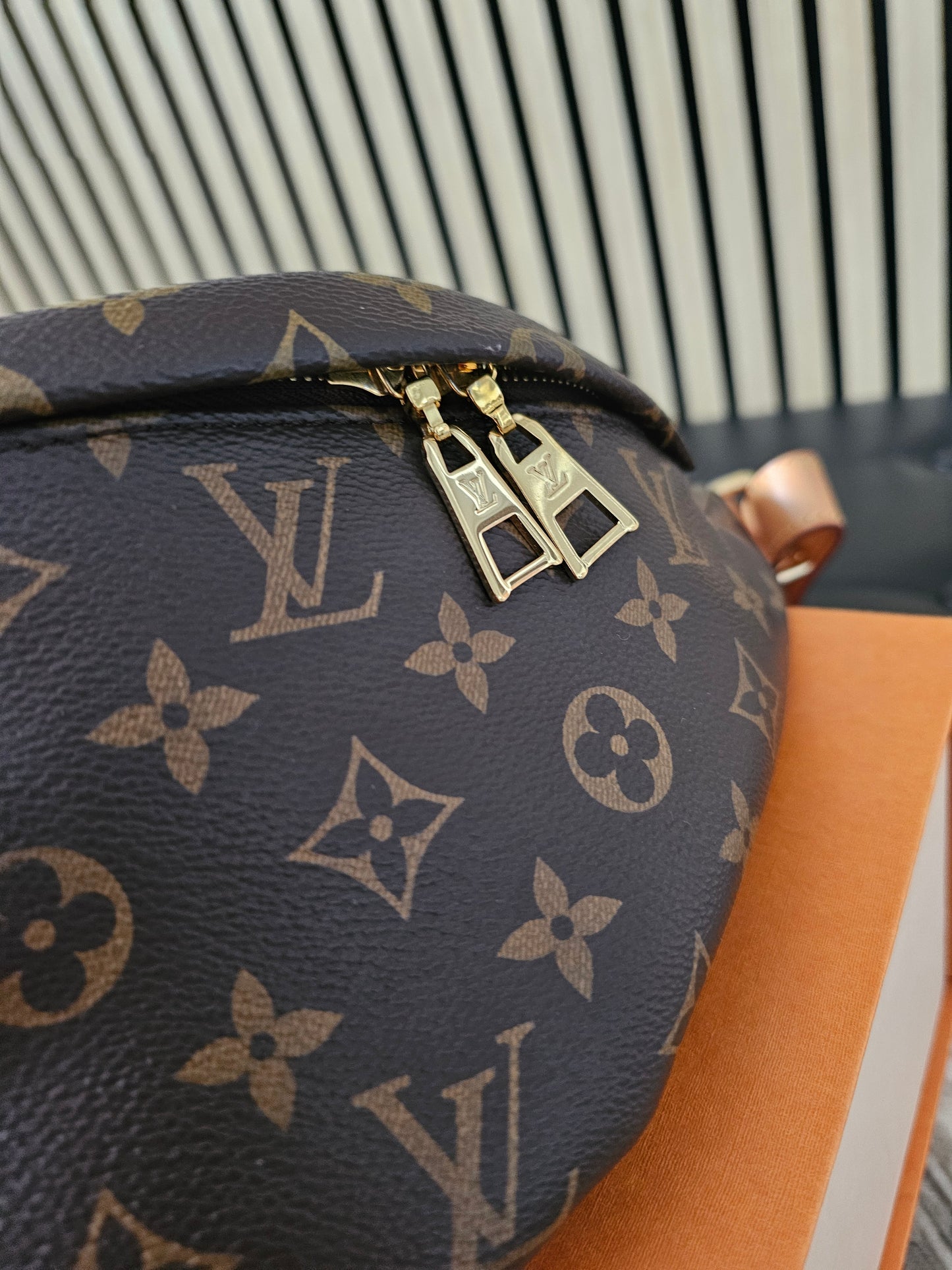 M43644- Louis Vuitton bumbag, MNG. Kanvas.