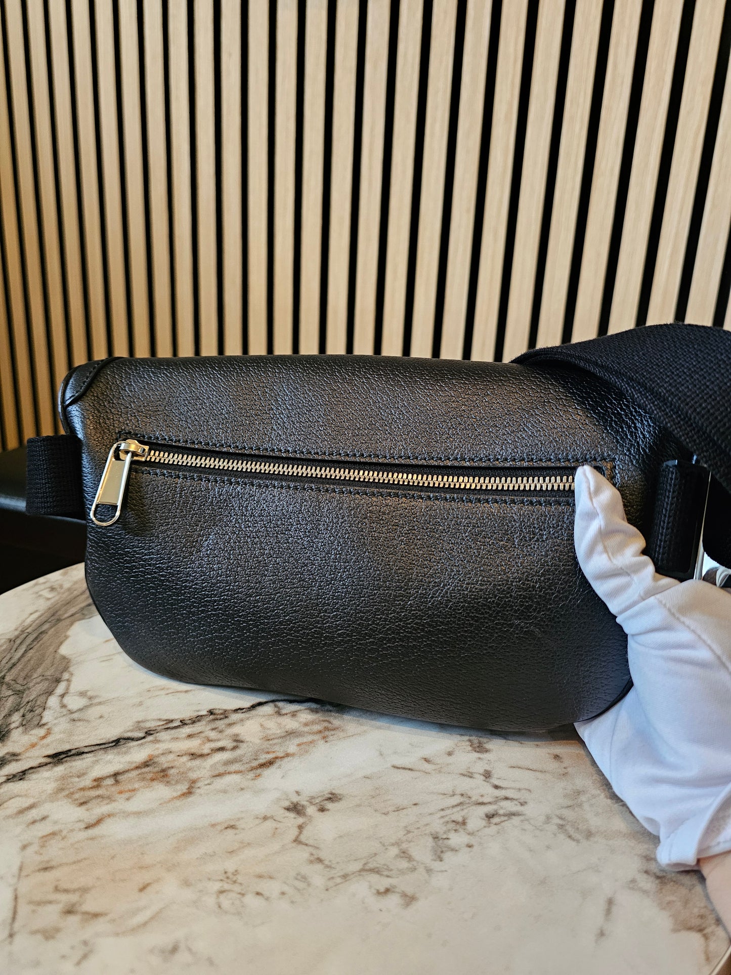 795463 - Gucci black beltbag, GG supreme.