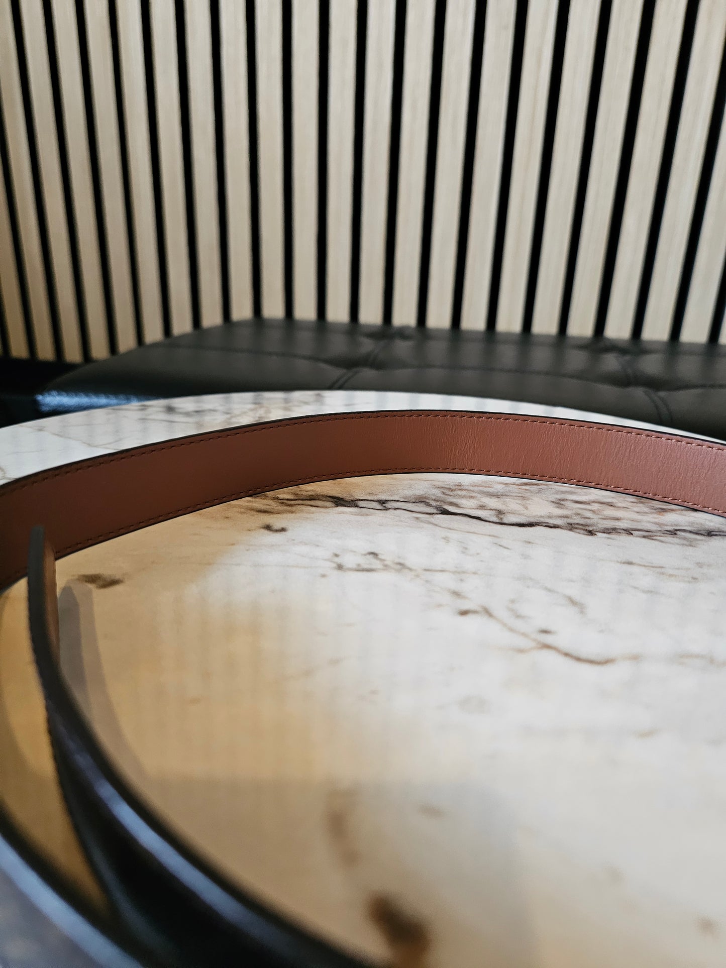 M0196- Louis Vuitton Dauphine reversible belt.