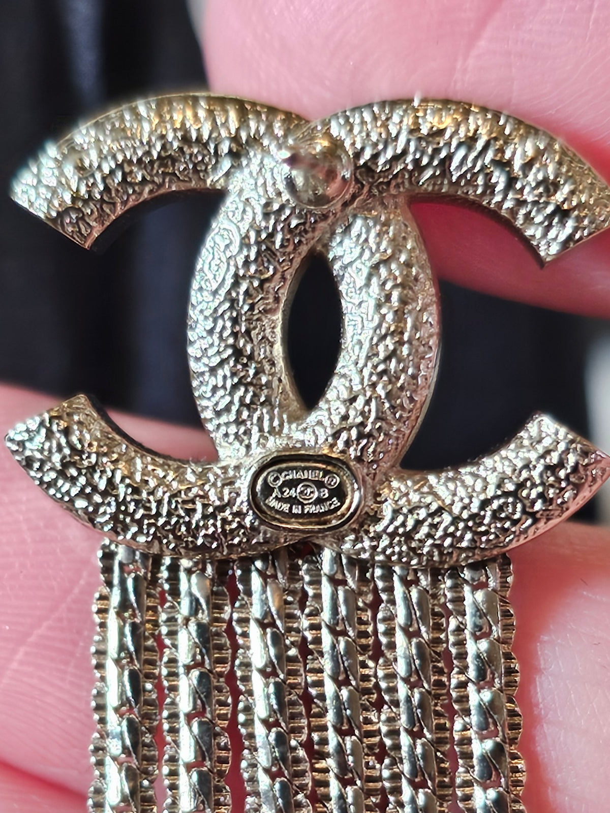 Chanel golden CC pendant - party earrings