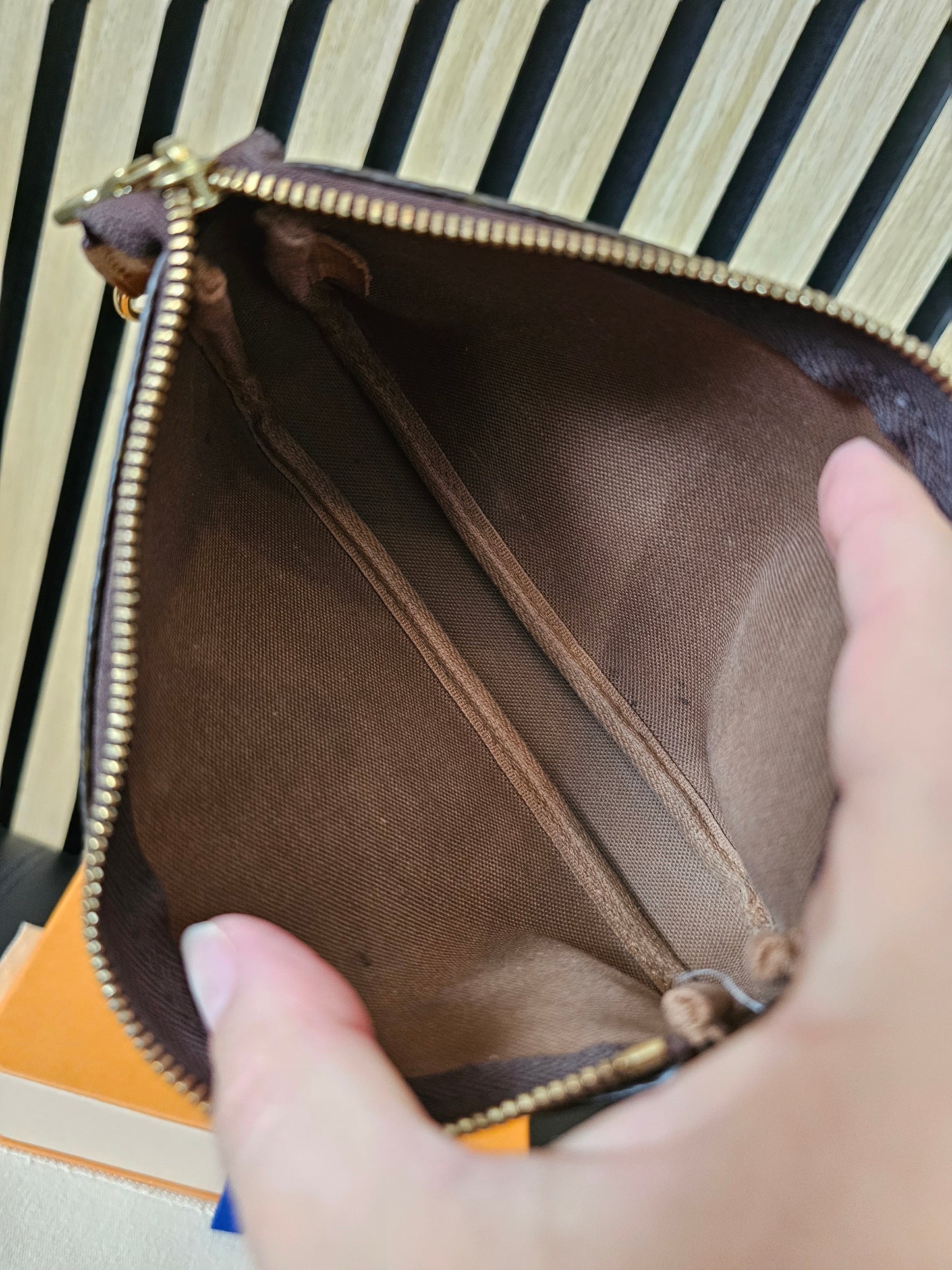 Louis Vuitton small pochette accesories, MNG. Kanvas