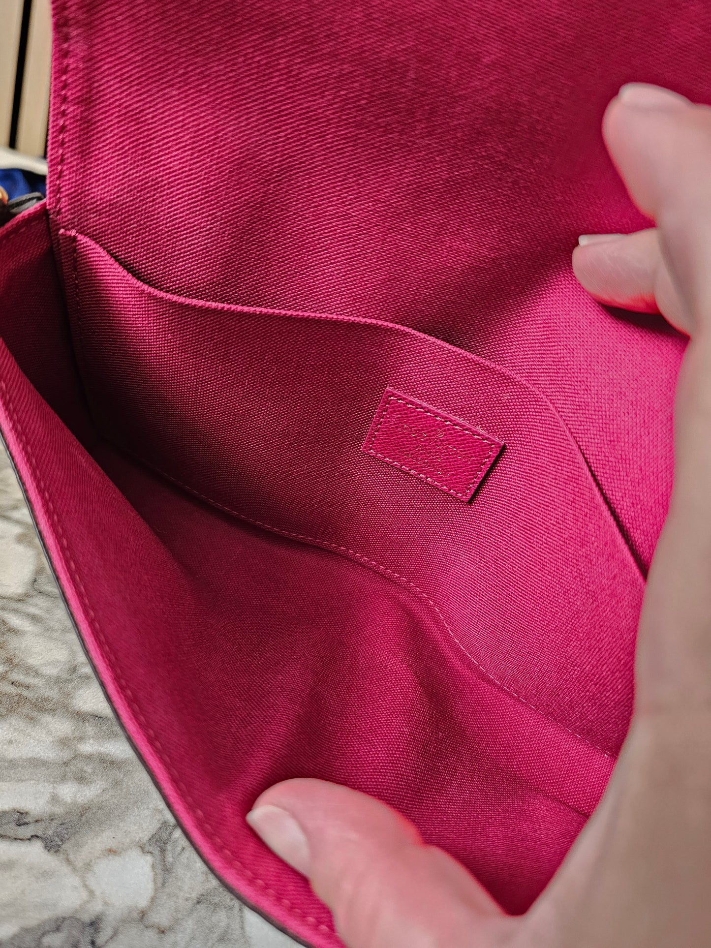 Felicie pochette i monogram kanvas.