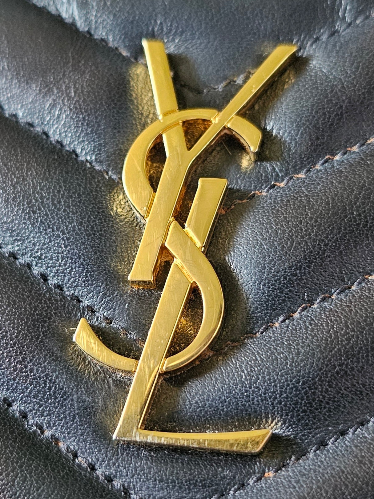 379039- YSL Cassandre matelasse pouch, black, leather.