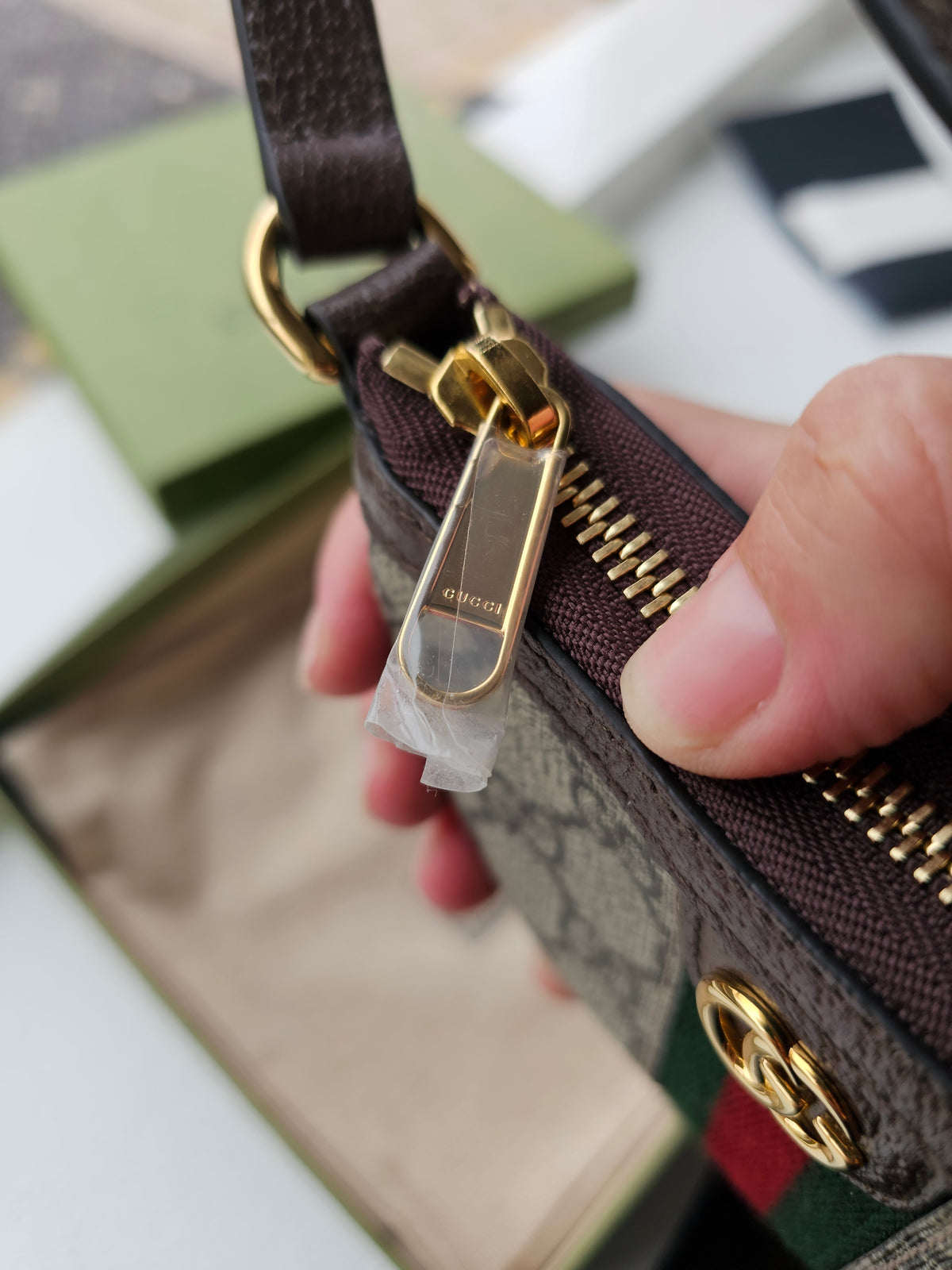 746055- Gucci GG mini ophidia clutch.