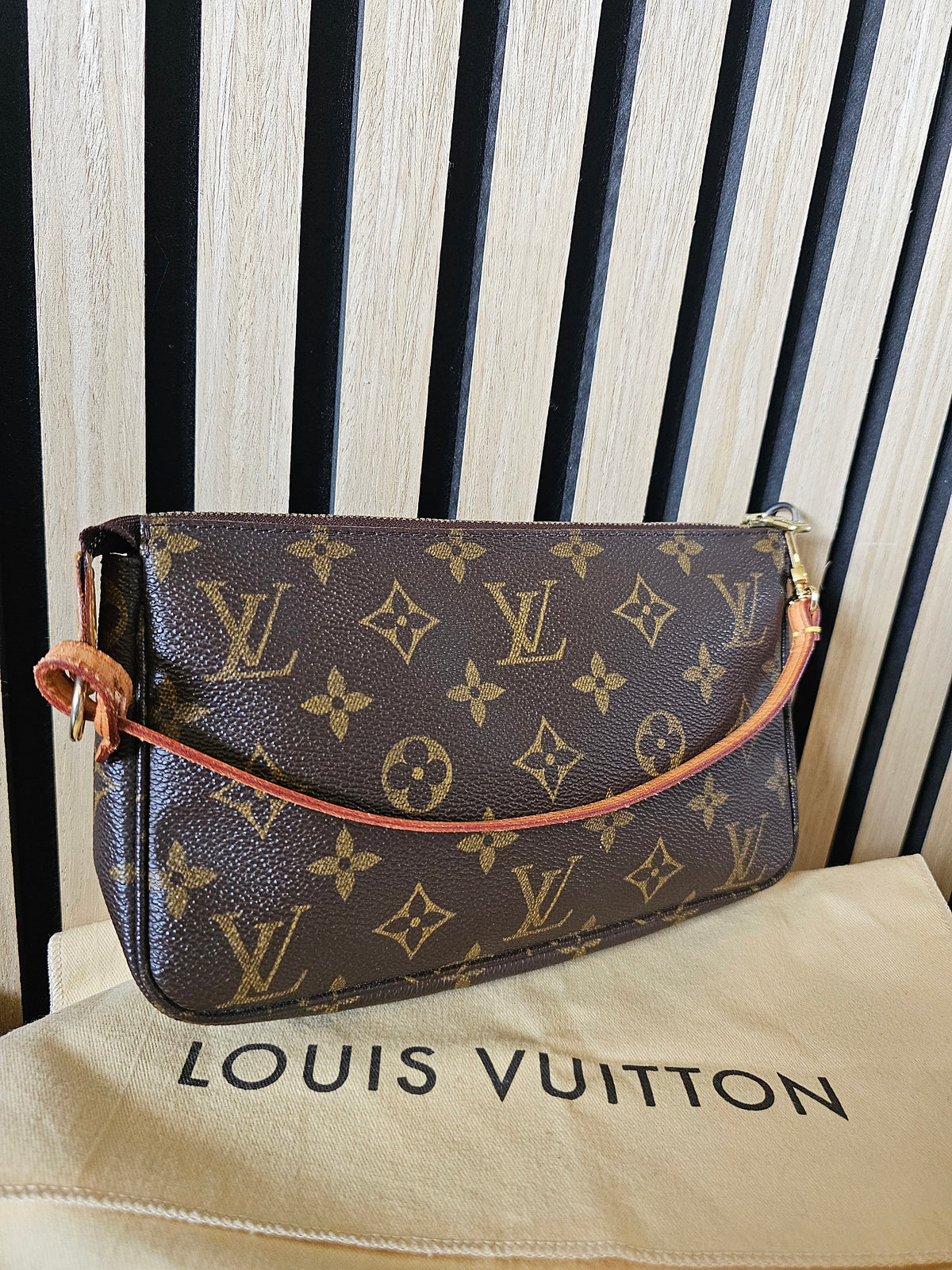 Louis Vuitton Pochette accesories monogram kanvas (vintage)