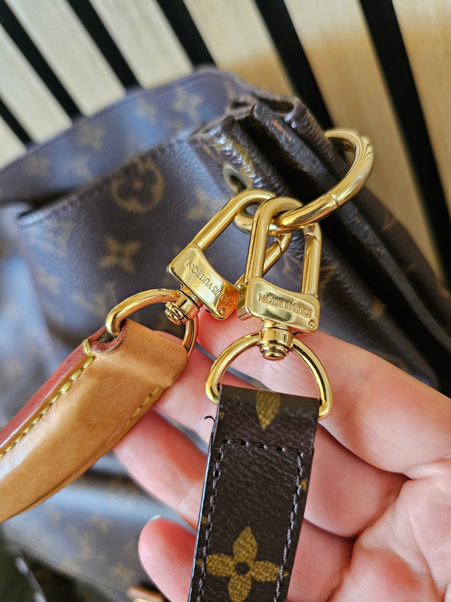 M40781 - Louis Vuitton Metis Hobo, monogram kanvas.