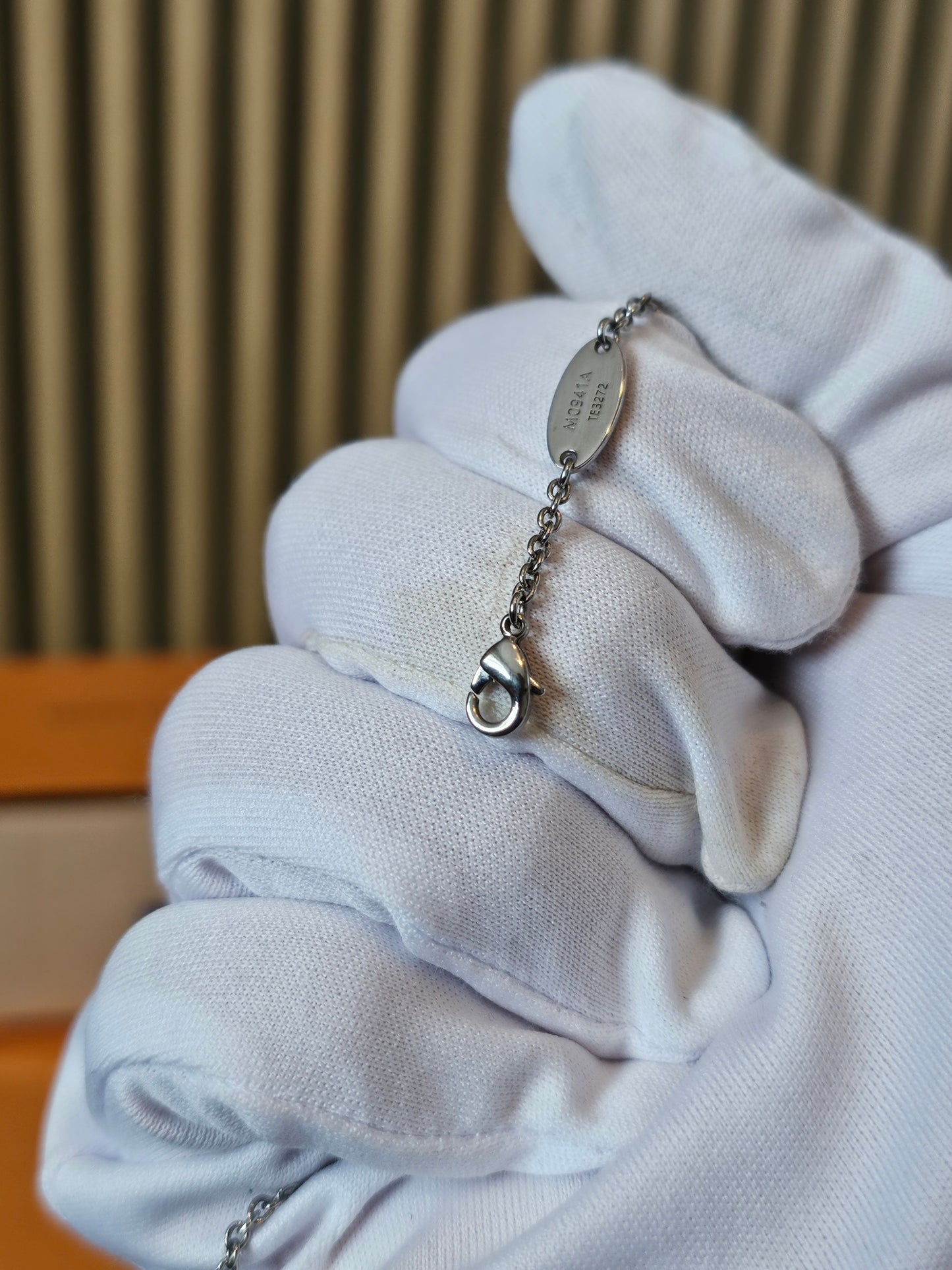 M0941A - Louis Vuitton, LV iconic bracelet, silver with blue stones.