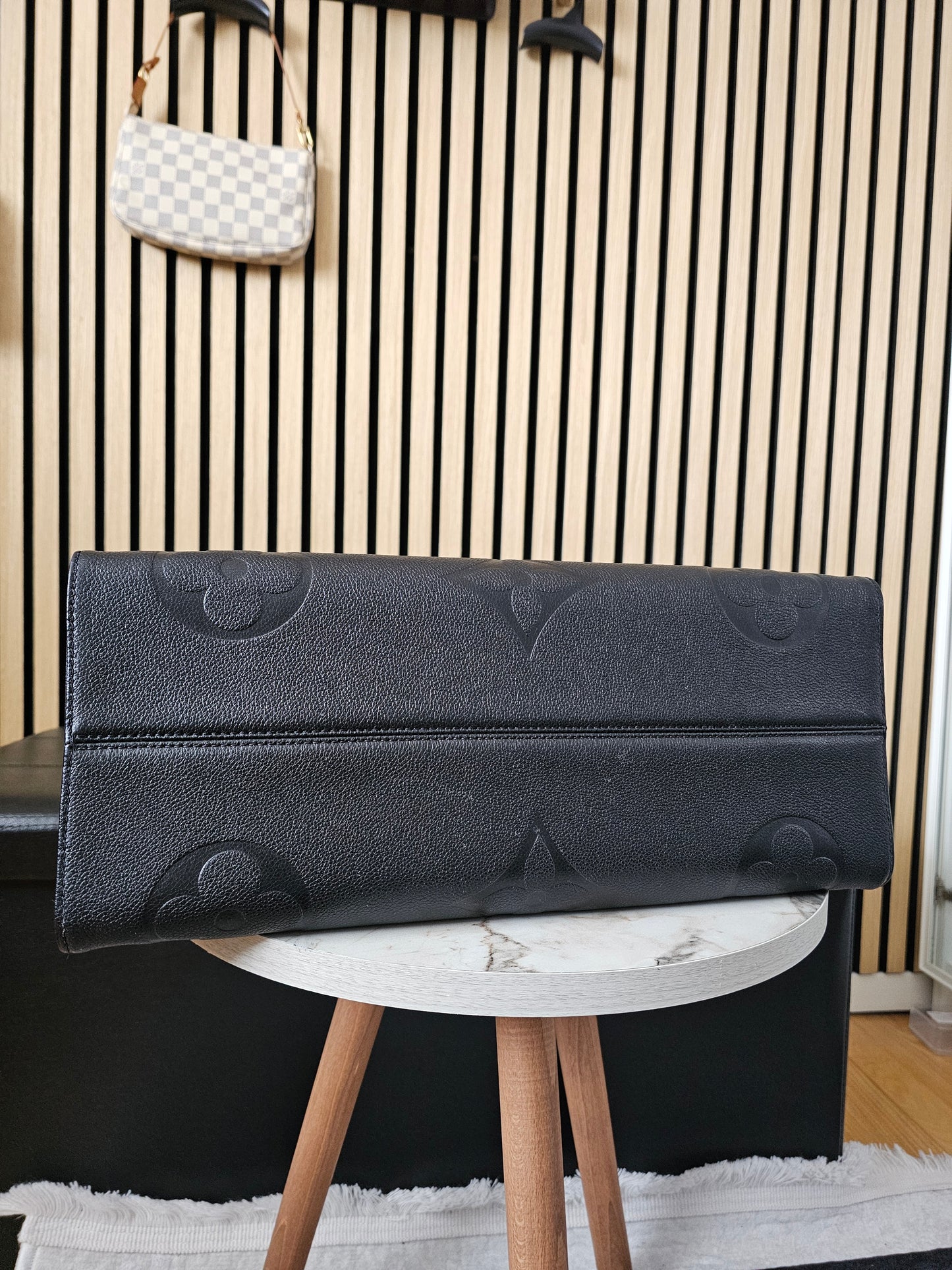 Onthego GM, black MNG empreinthe leather