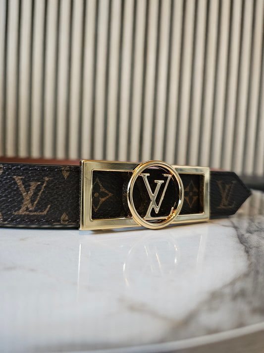 M0196- Louis Vuitton Dauphine reversible belt.