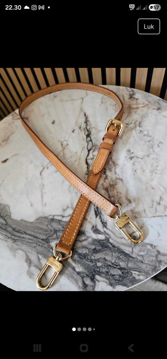 Louis vuitton beige rem/bandouliere.