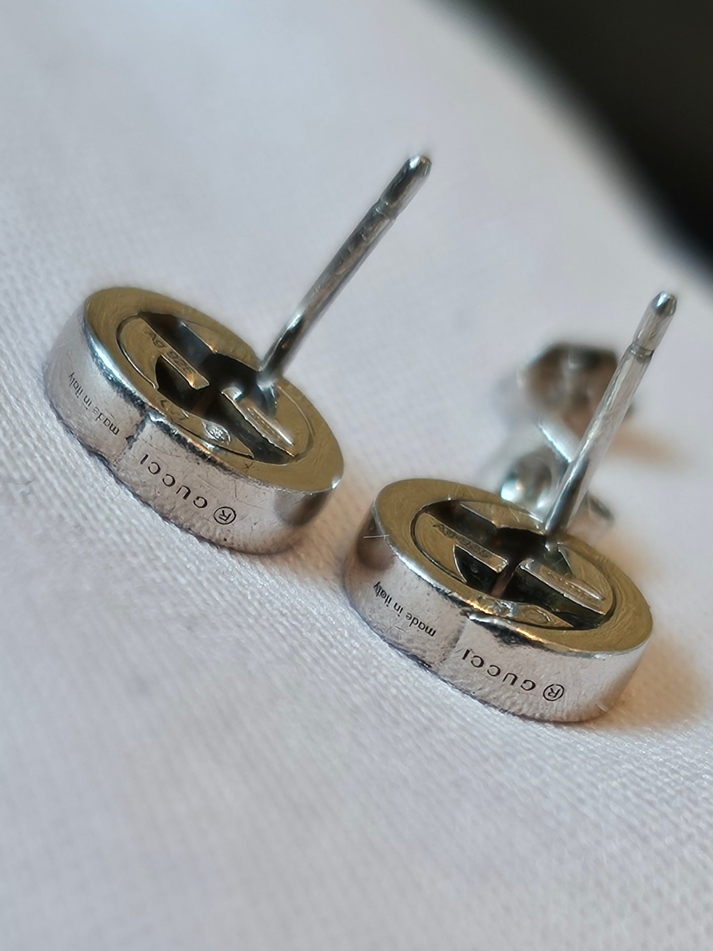GUCCI interlocking studs earrings, sterling silver.