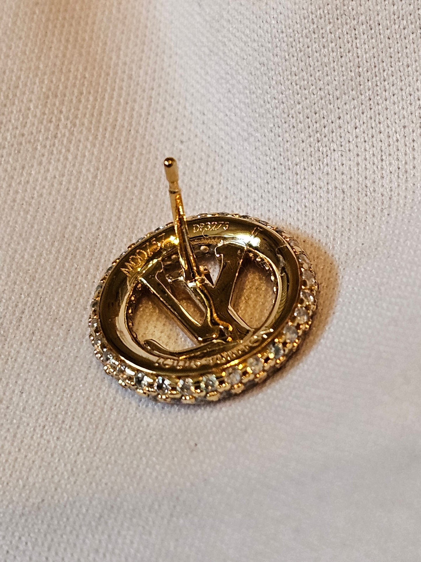 M00757 - Louis Vuitton earrings, Louise by night in golden.