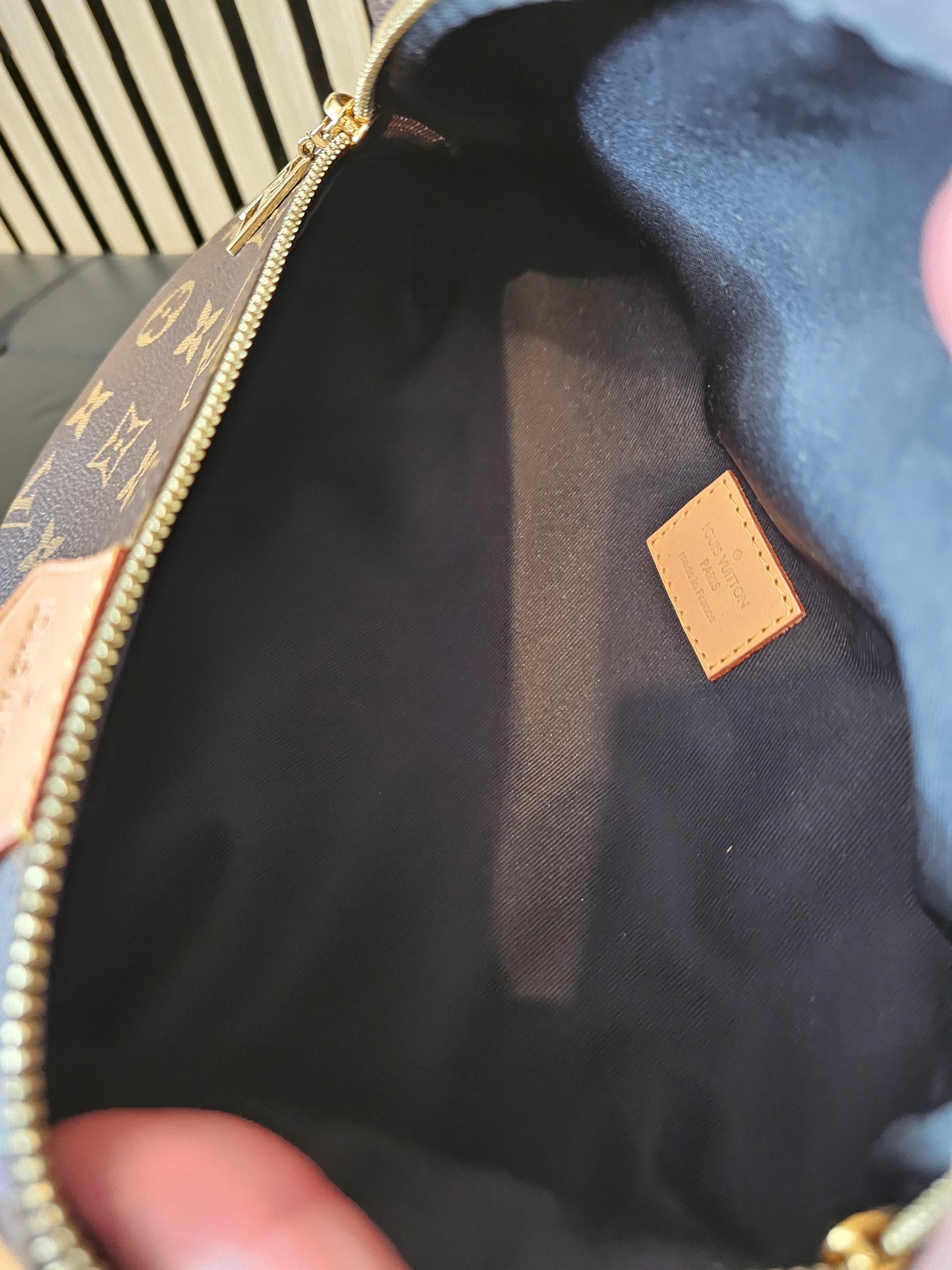 M43644 - Louis Vuitton bag, bumbag in monogram kanvas.