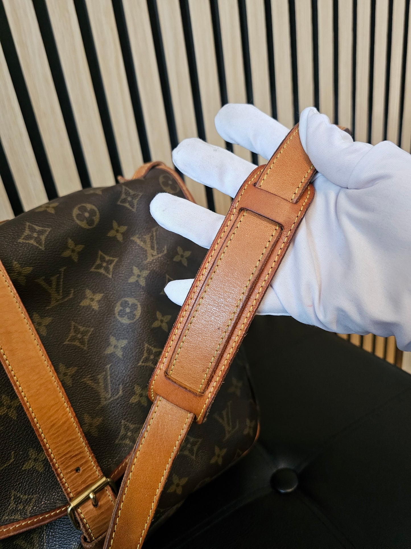 M42254 - Louis Vuitton bag, Saumur 35, MNG. Kanvas.
