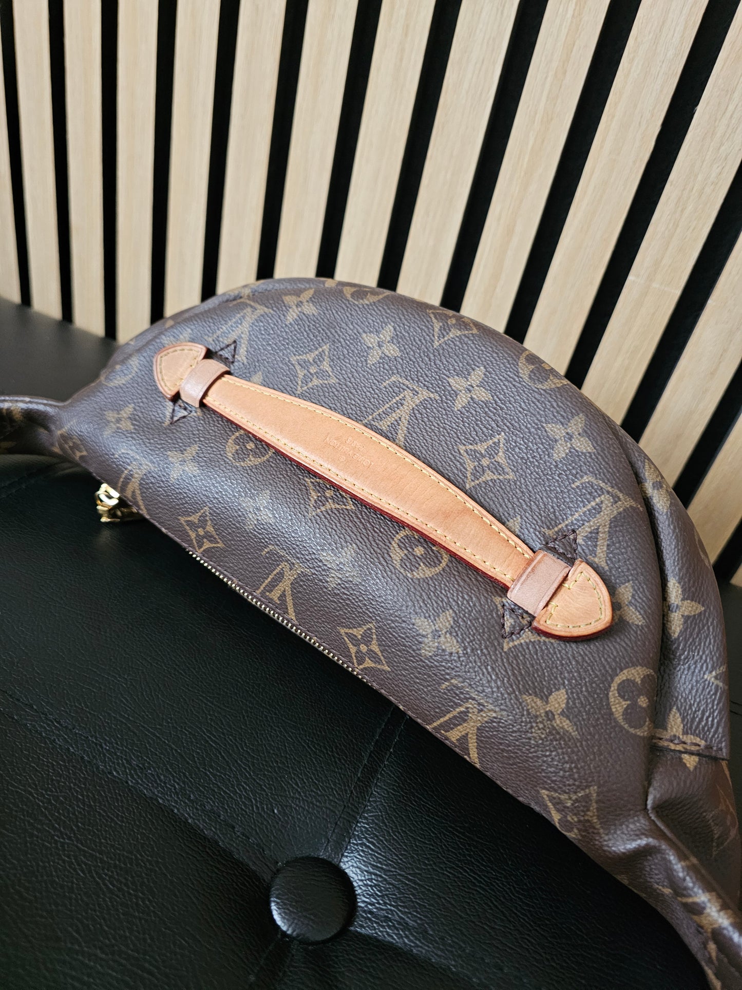 M43644 - Louis Vuitton bag, Bumbag, monogram kanvas.
