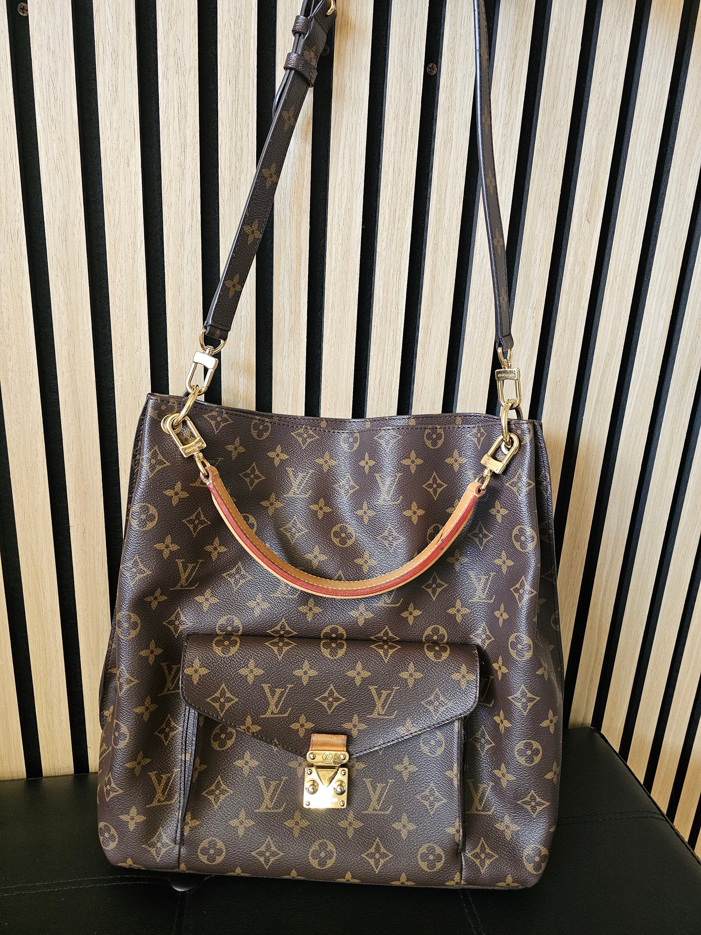 M40781 - Louis Vuitton Metis Hobo, monogram kanvas.