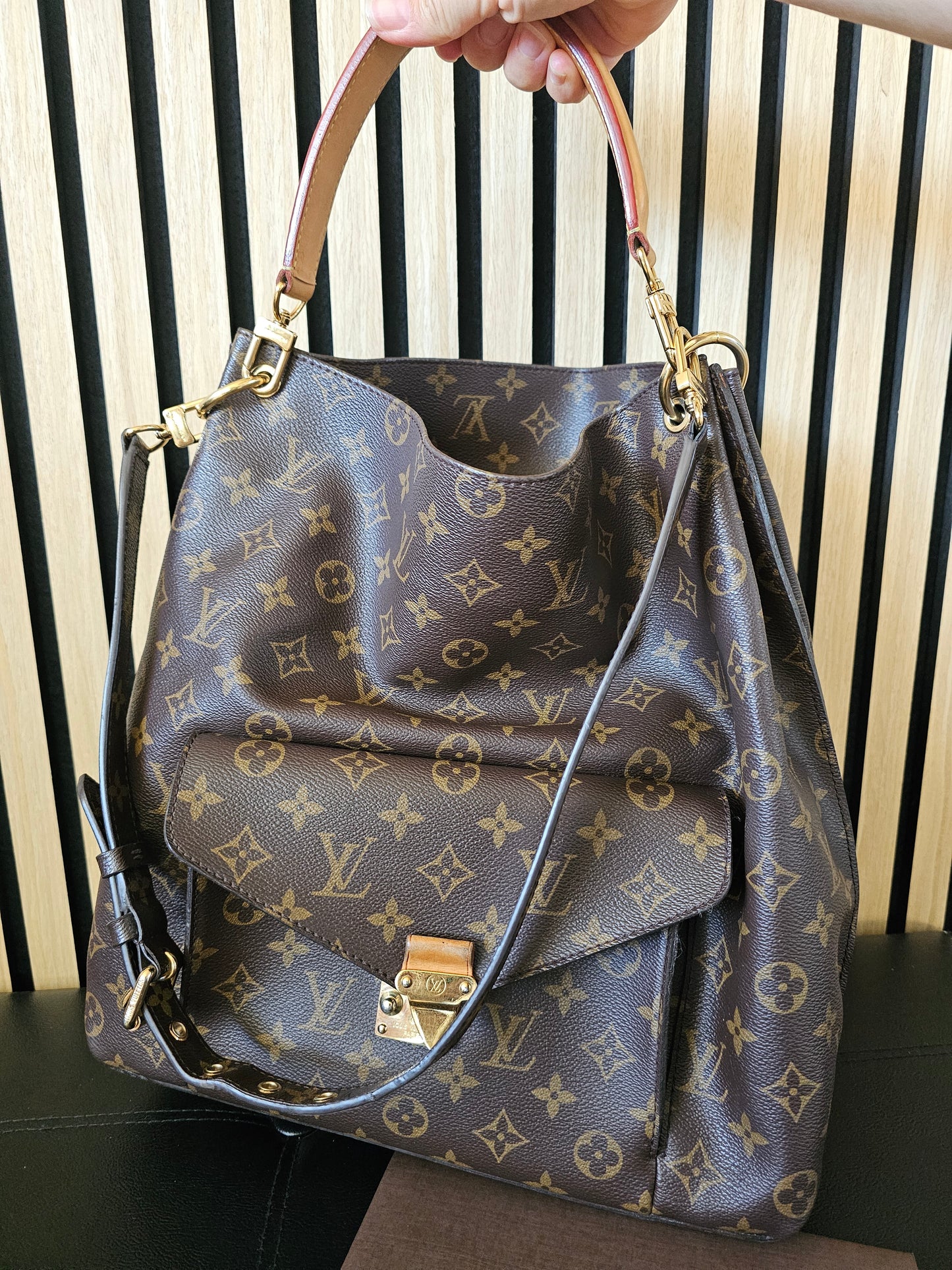 M40781 - Louis Vuitton Metis Hobo, monogram kanvas.
