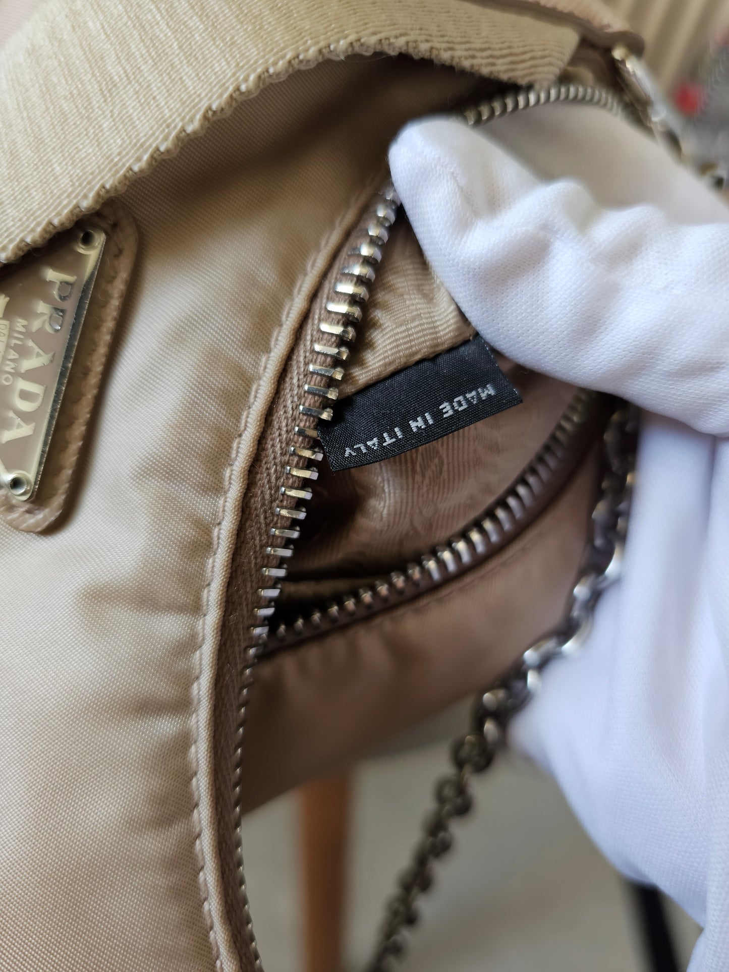 Prada Re-Edition 2005, Nylon - Beige.