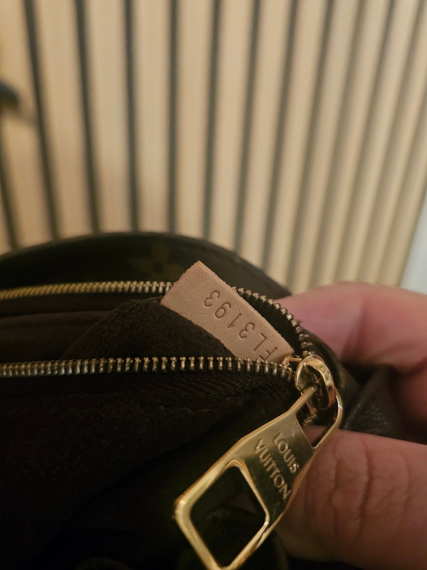 M40781 - Louis Vuitton Metis Hobo, monogram kanvas.
