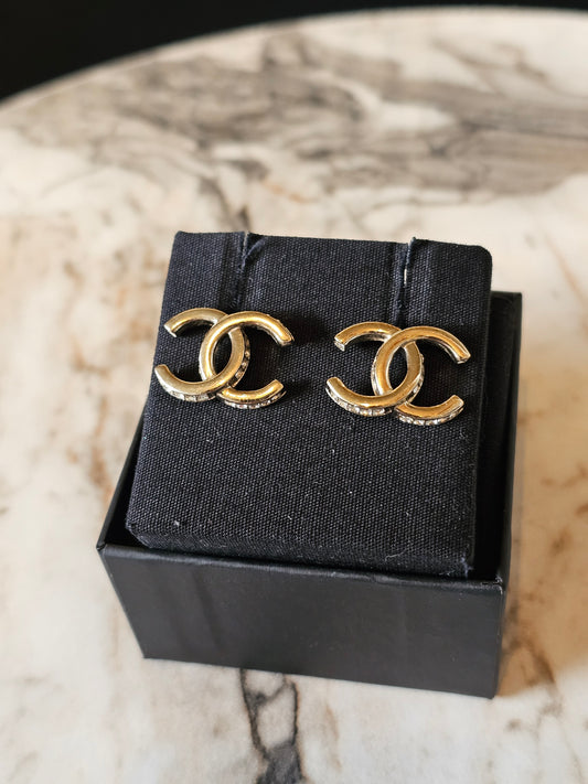 ABB798 - Chanel golden earrings with stones