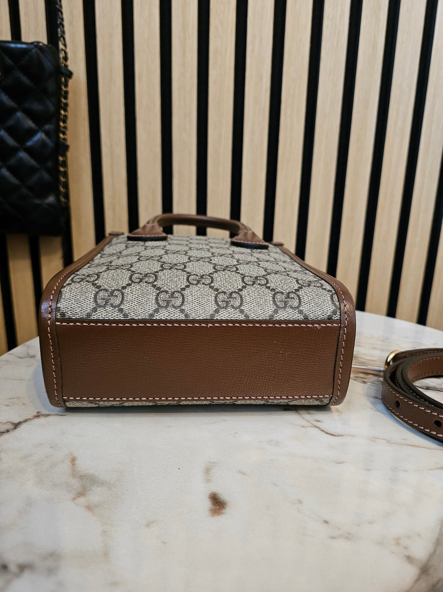 671623 - Gucci mini tote bag, GG supreme.