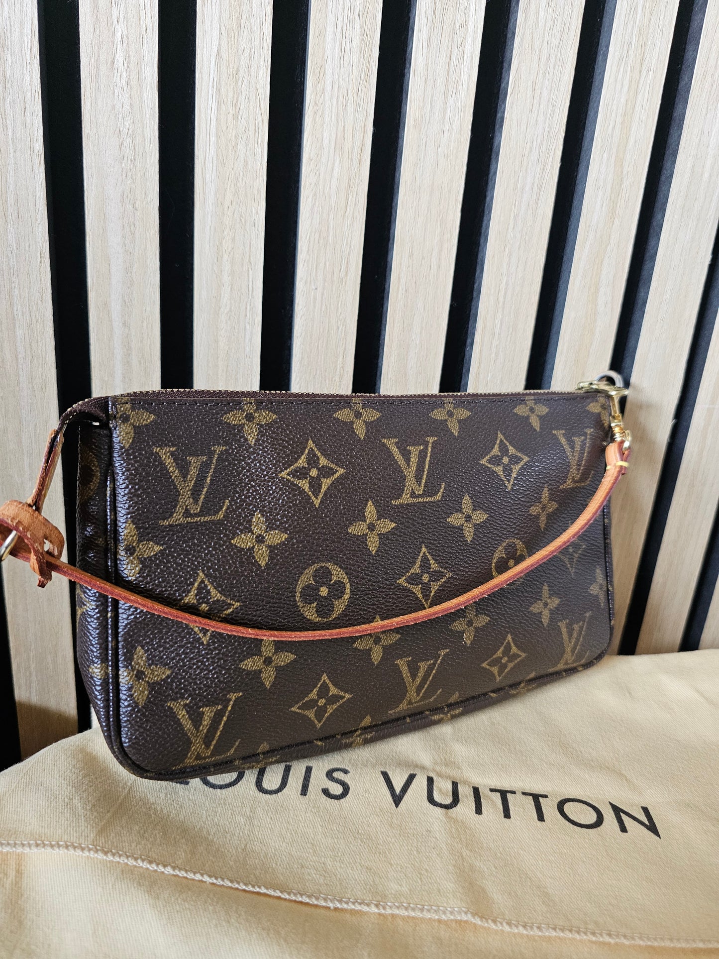 Louis Vuitton Pochette accesories monogram kanvas (vintage)