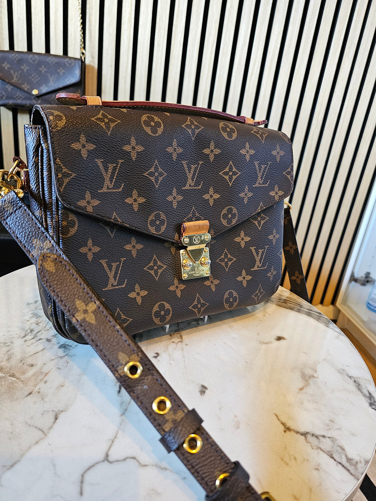 M44875 - Louis Vuitton bag, pochette Métis, monogram kanvas.