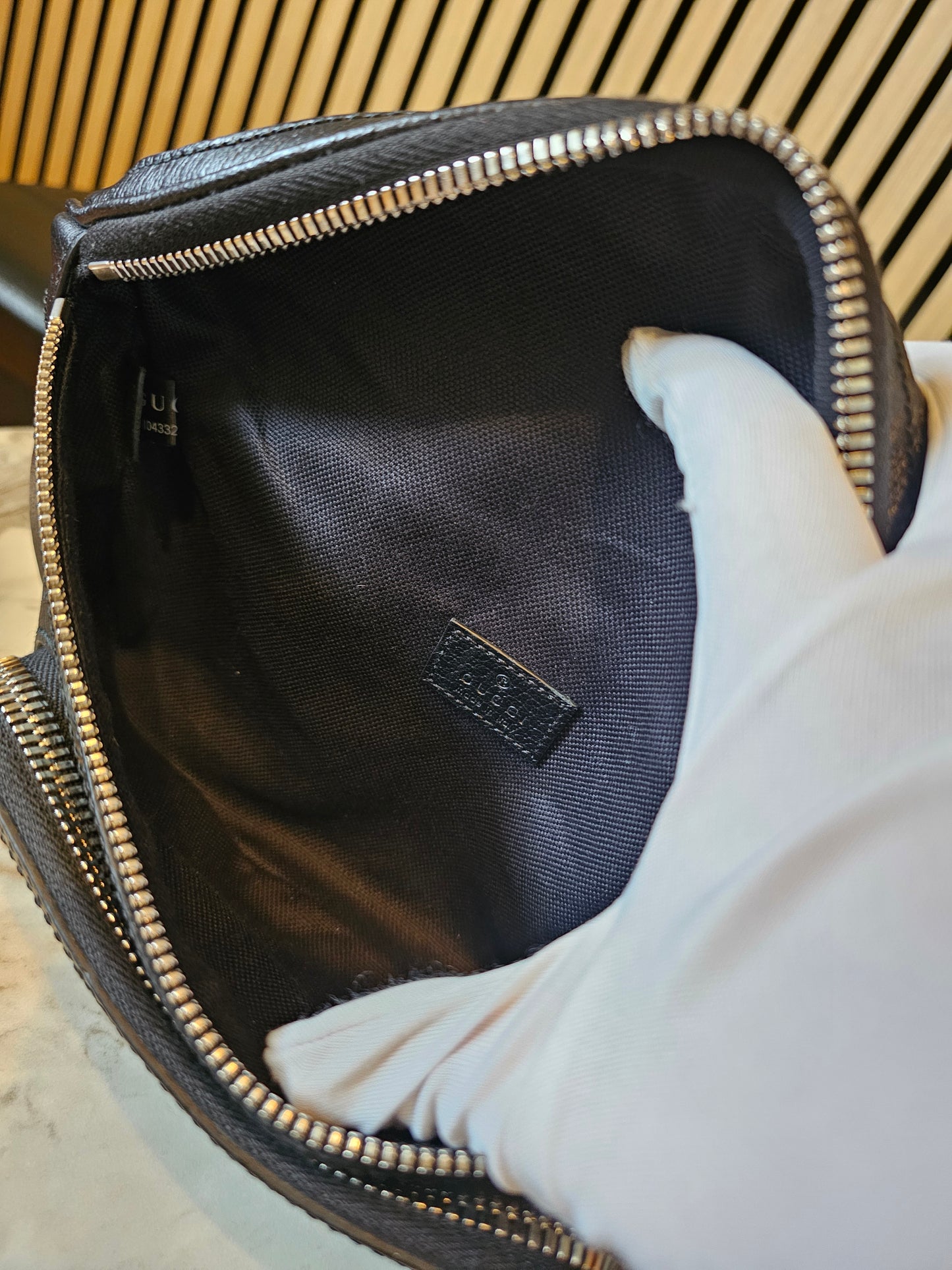 795463 - Gucci black beltbag, GG supreme.