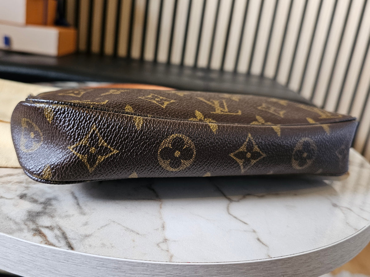 Louis Vuitton Pochette accesories monogram kanvas (vintage)