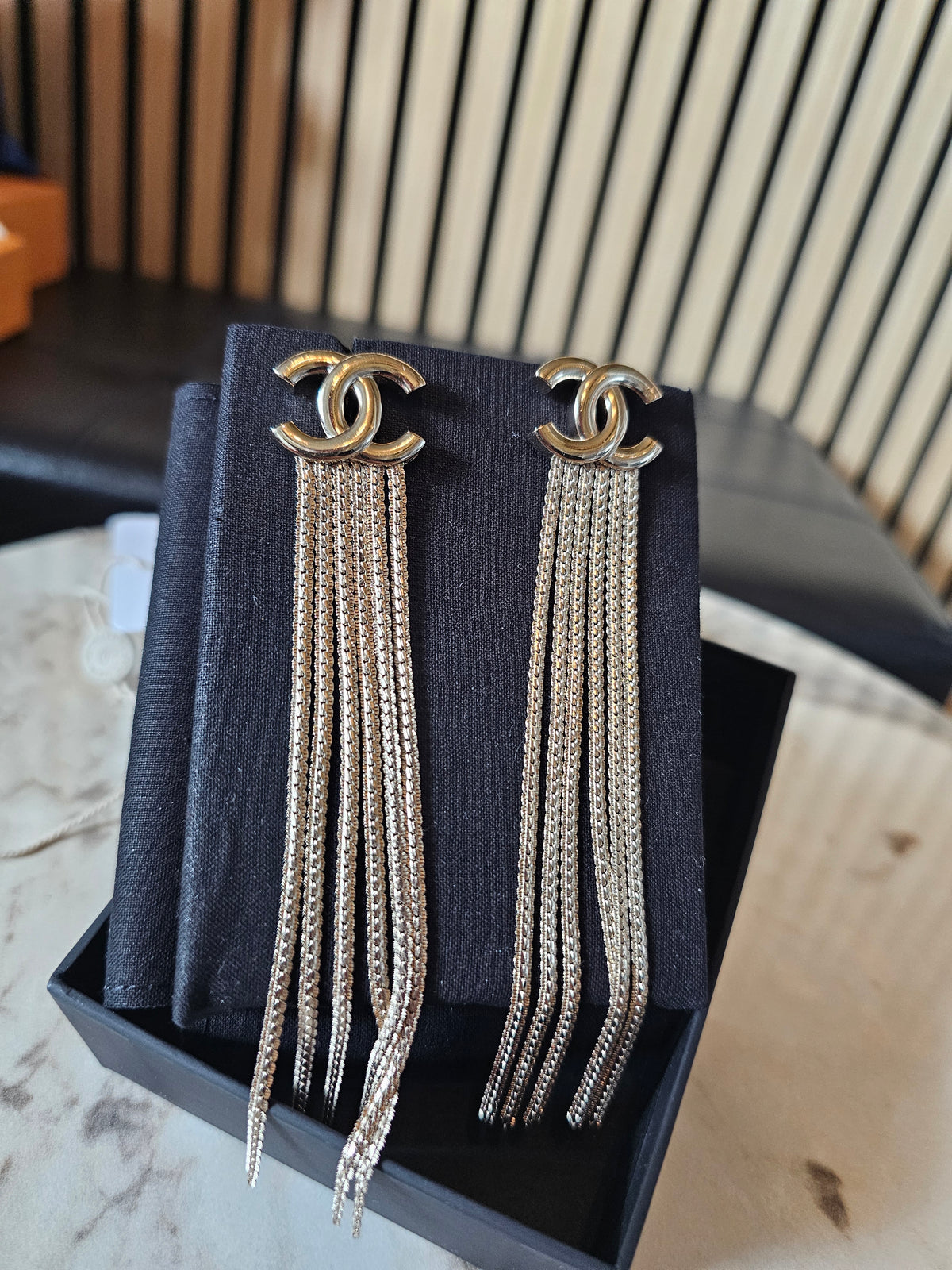 Chanel golden CC pendant - party earrings