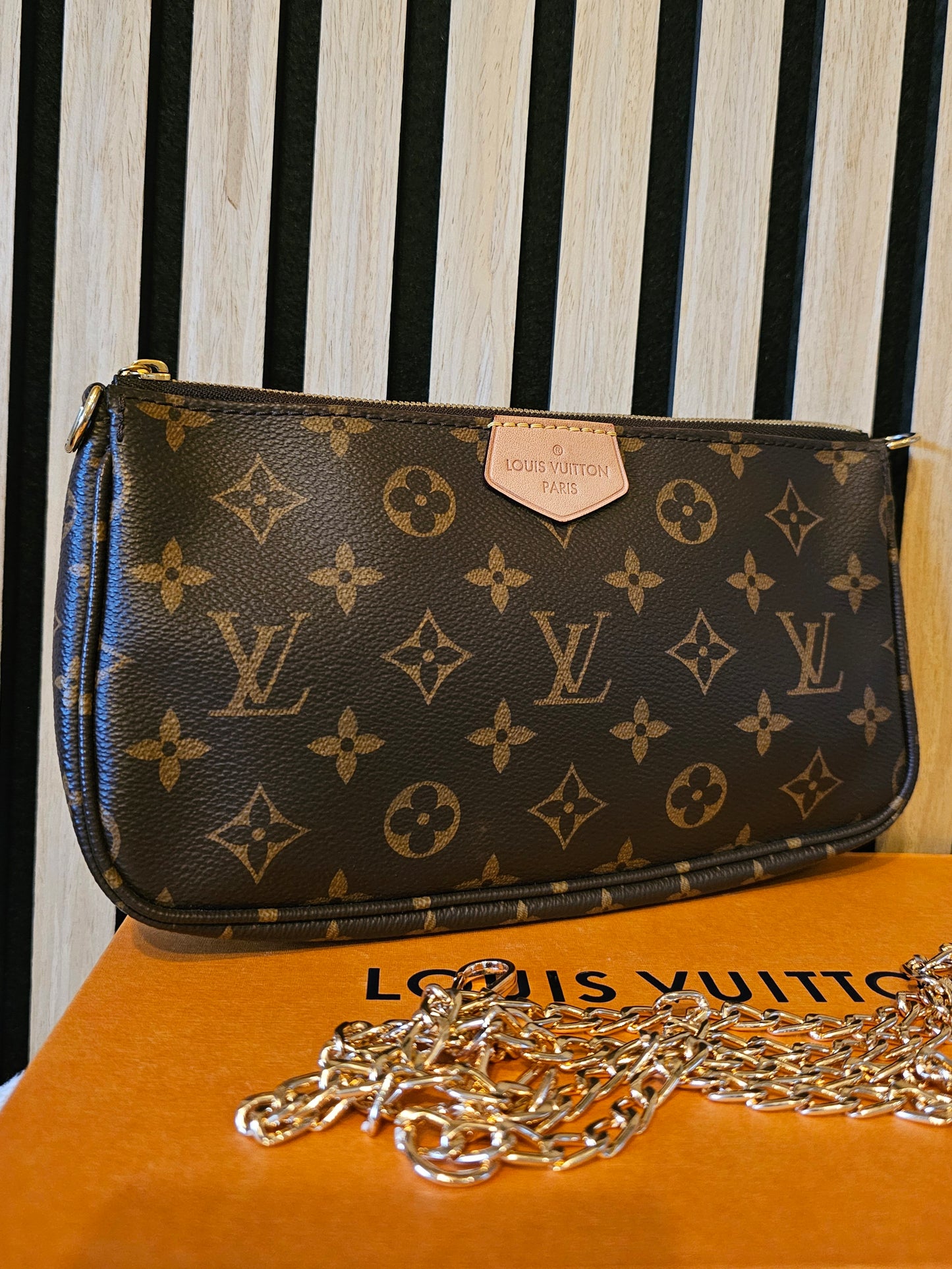 Louis Vuitton Pochette - monogram kanvas