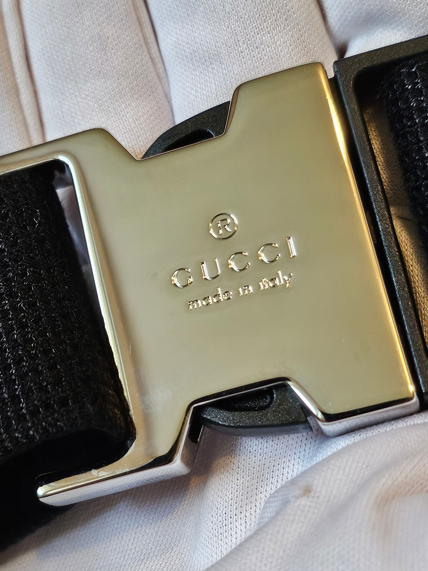 795463 - Gucci black beltbag, GG supreme.