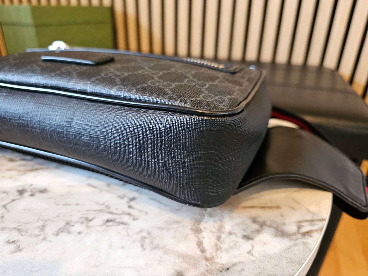 474293 - Gucci beltbag black GG supreme.