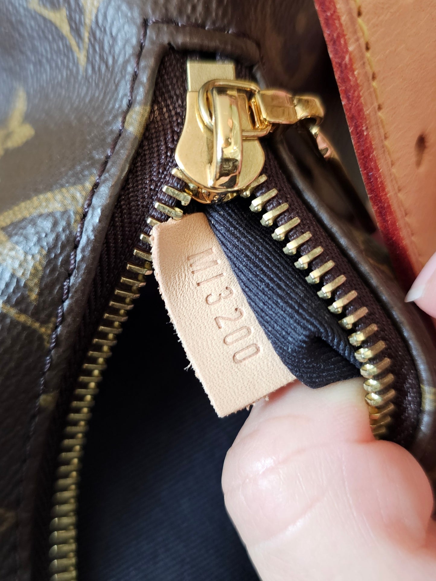 M43644 - Louis Vuitton bag, bumbag in monogram kanvas.