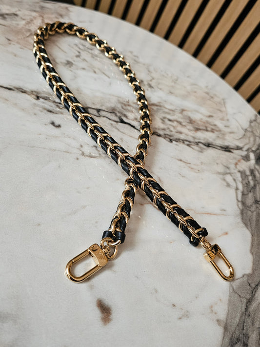 Louis Vuitton golden bag chain with black lambskin.