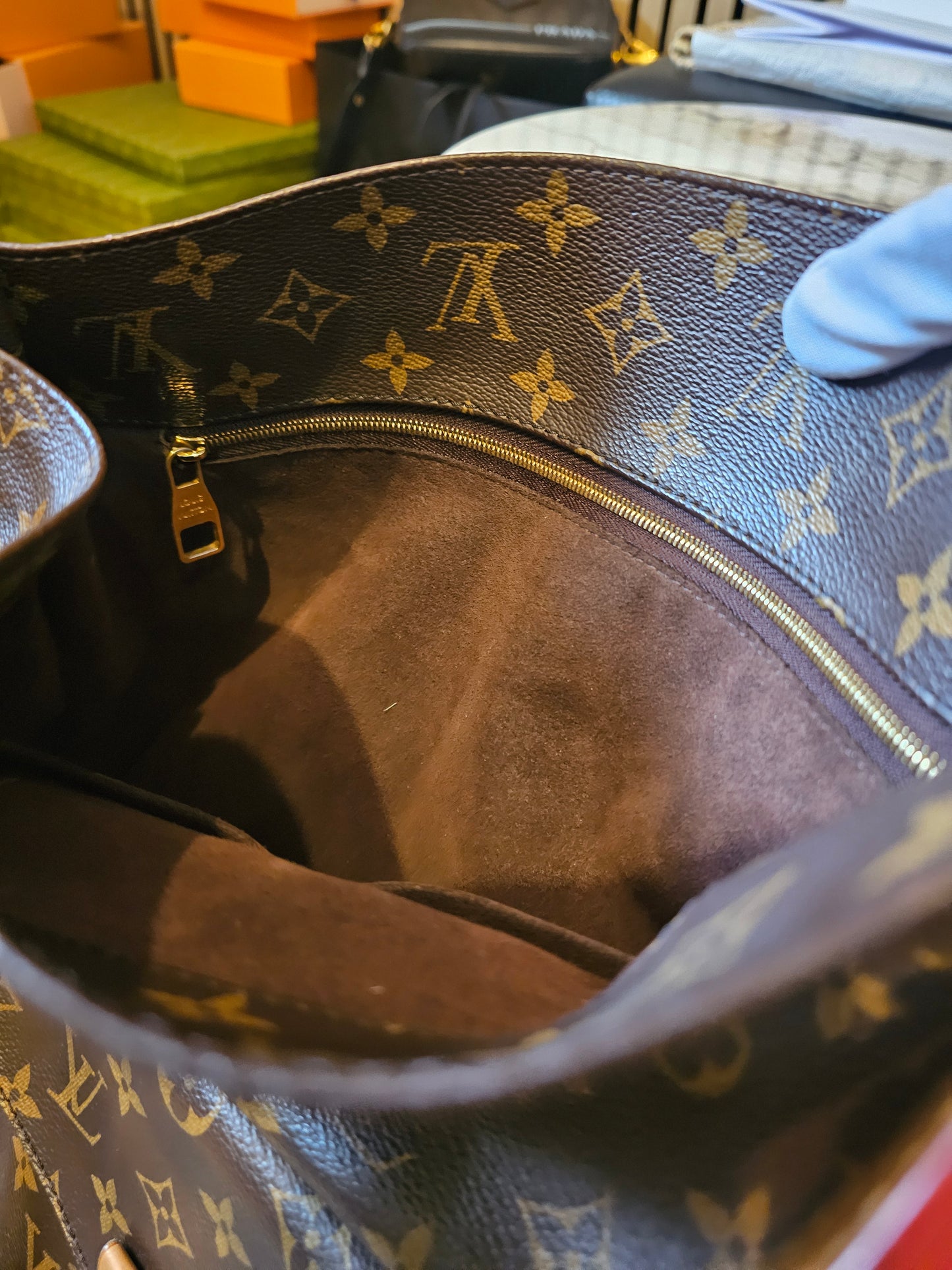 M40781 - Louis Vuitton Metis Hobo, monogram kanvas.