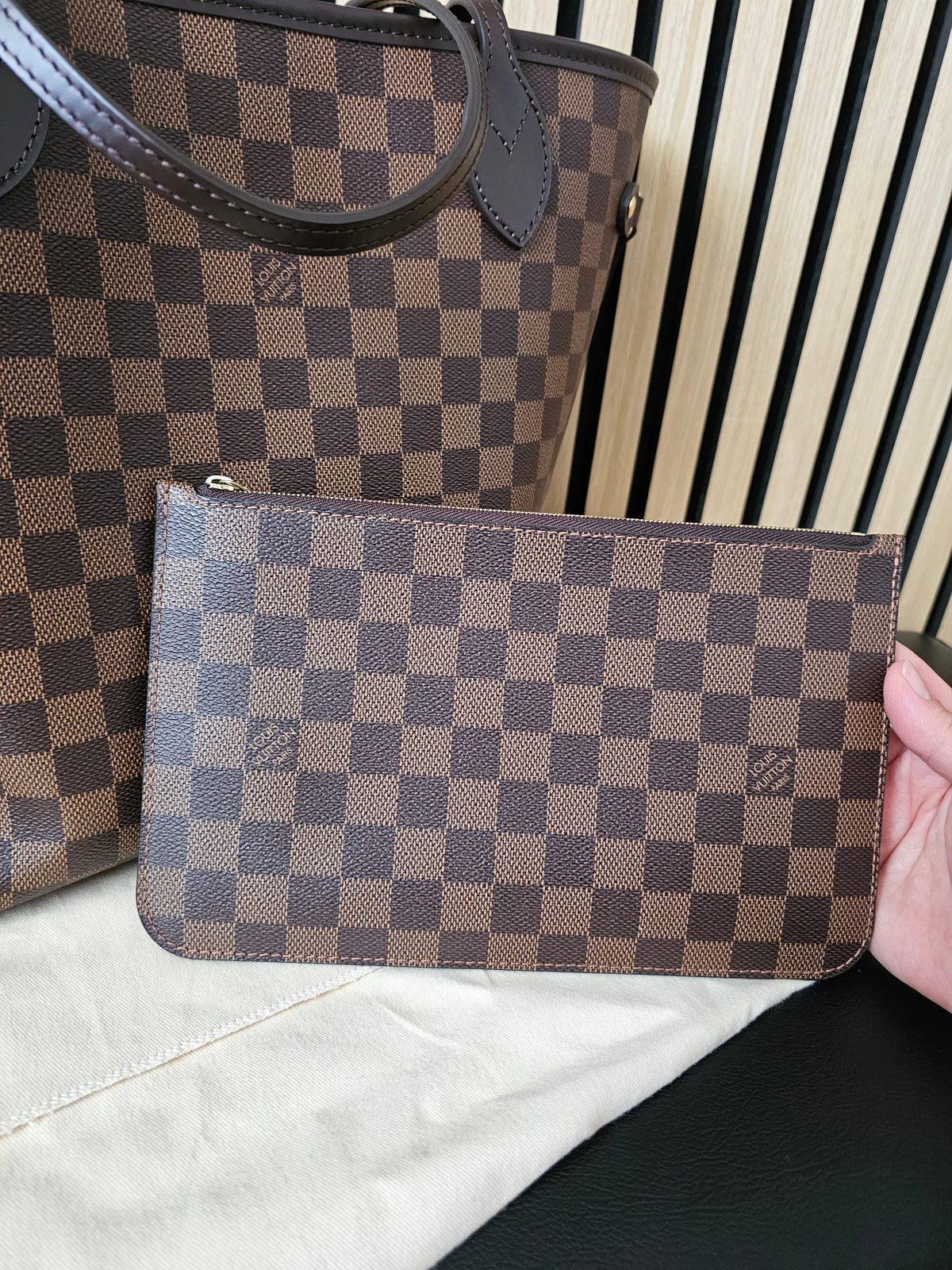 Louis Vuitton Neverfull MM, Damier ebene - Cerise.