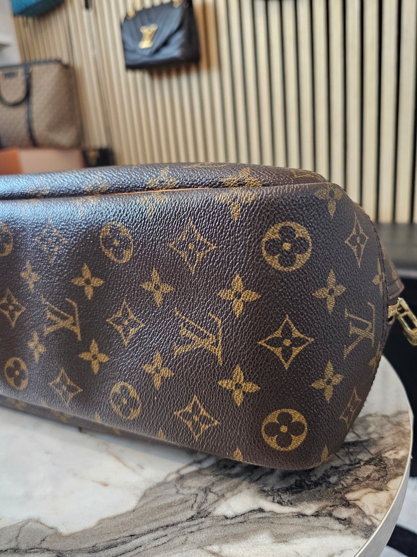 M47270 - Louis Vuitton Deauville bag i monogram kanvas.