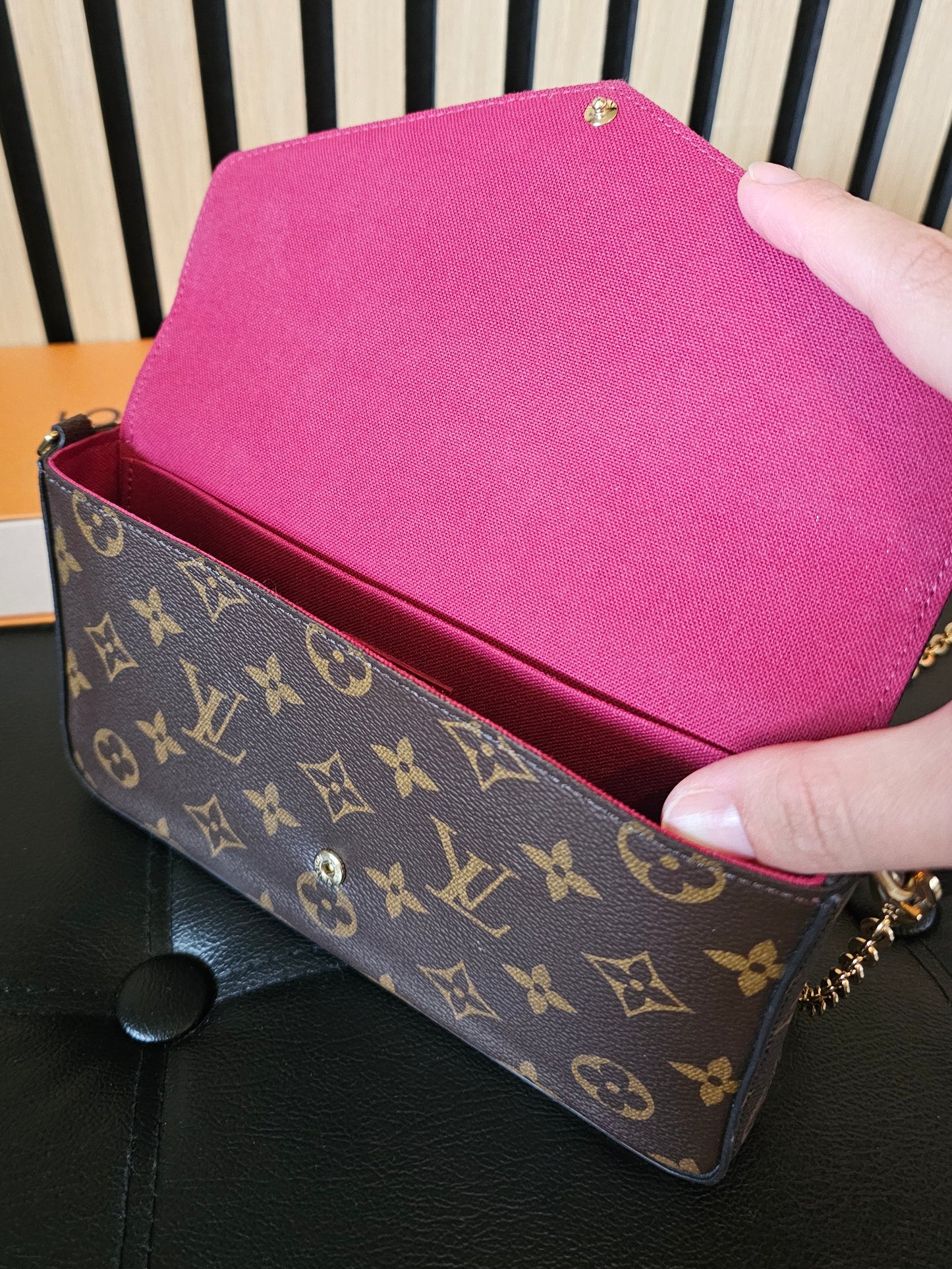 Louis Vuitton - Félicie pochette, monogram kanvas.