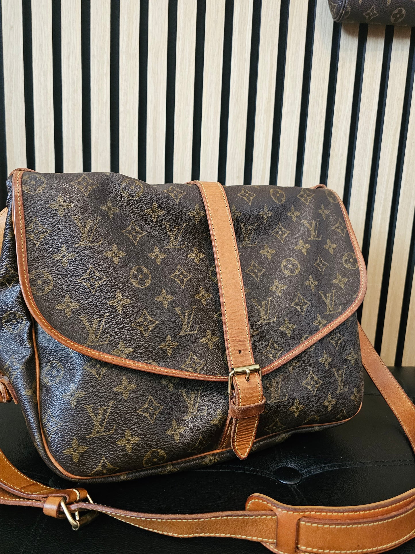 M42254 - Louis Vuitton bag, Saumur 35, MNG. Kanvas.