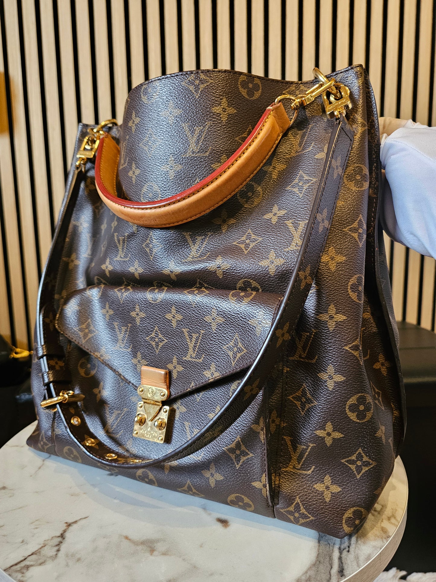 M40781 - Louis Vuitton Metis Hobo, monogram kanvas.