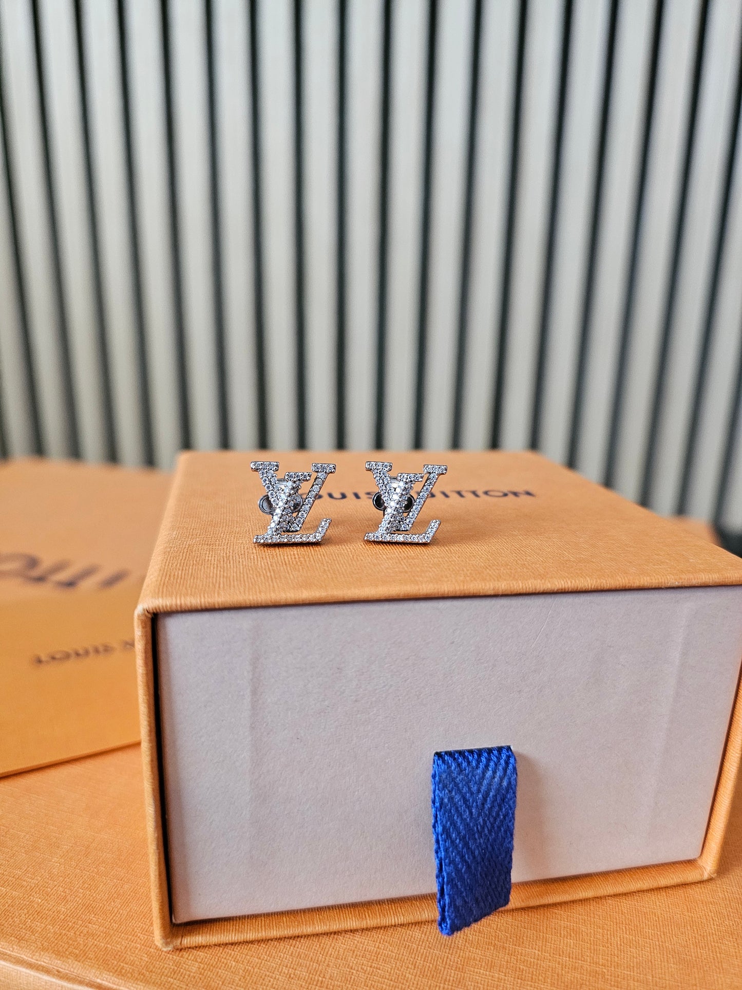 M00608 Louis Vuitton iconic LV earrings.