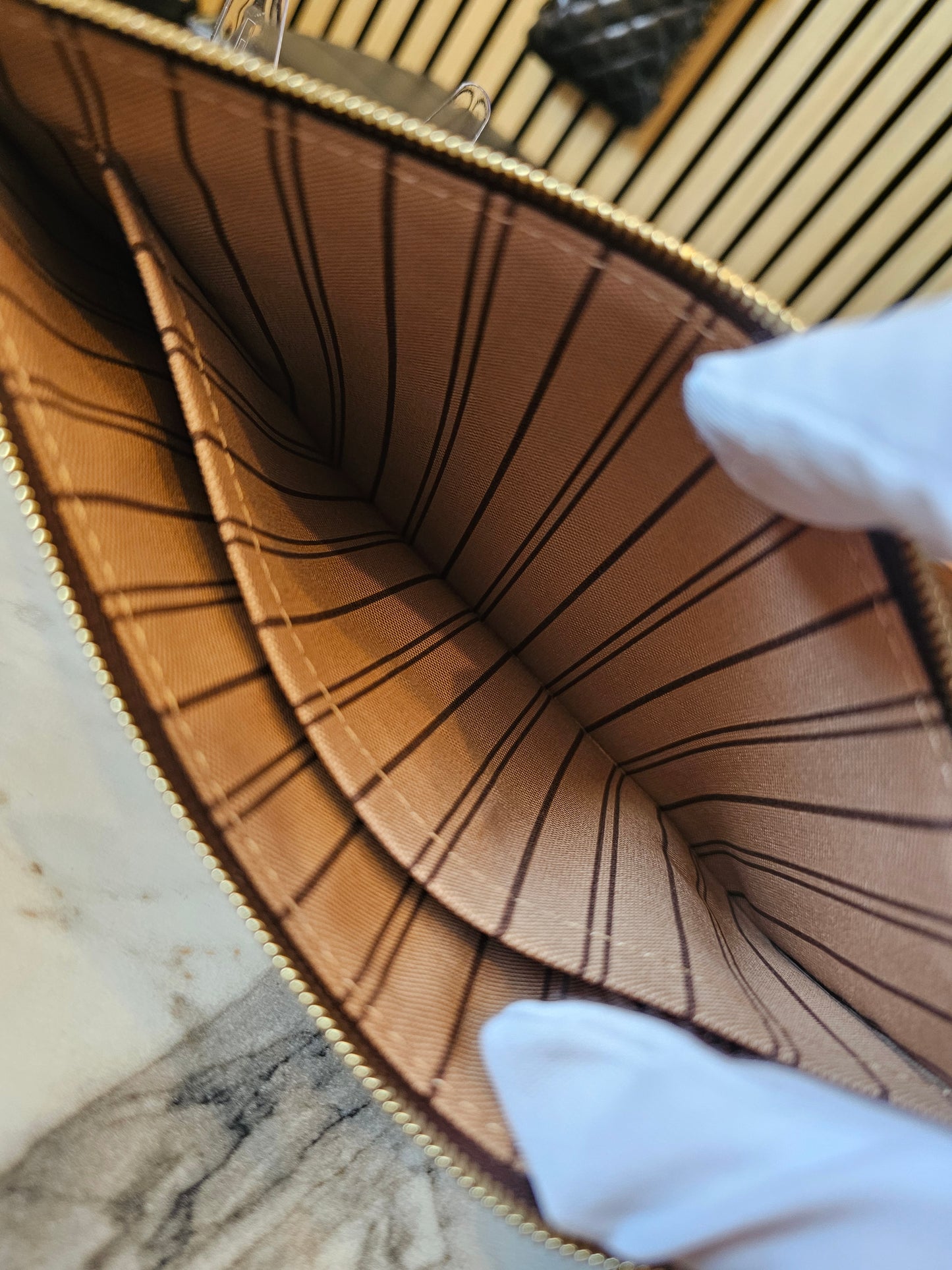 Neverfull Clutch I monogram kanvas - MM size.