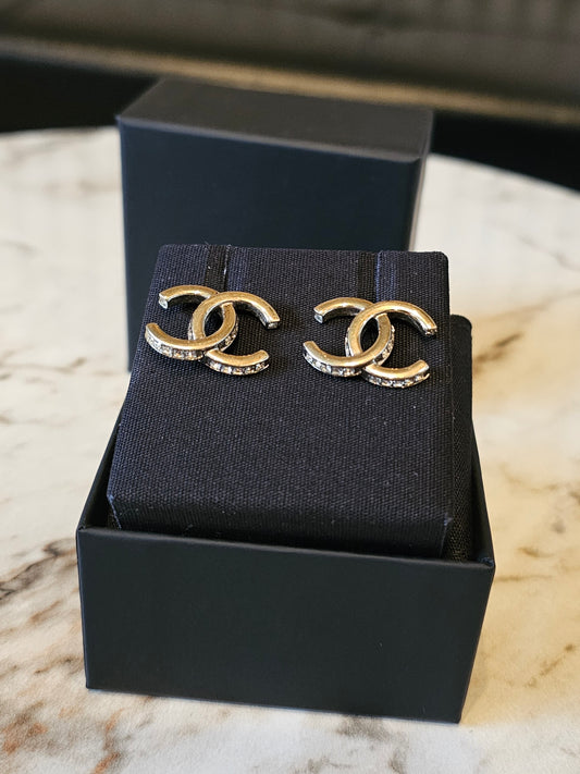 ABB798 - Chanel golden earrings with stones