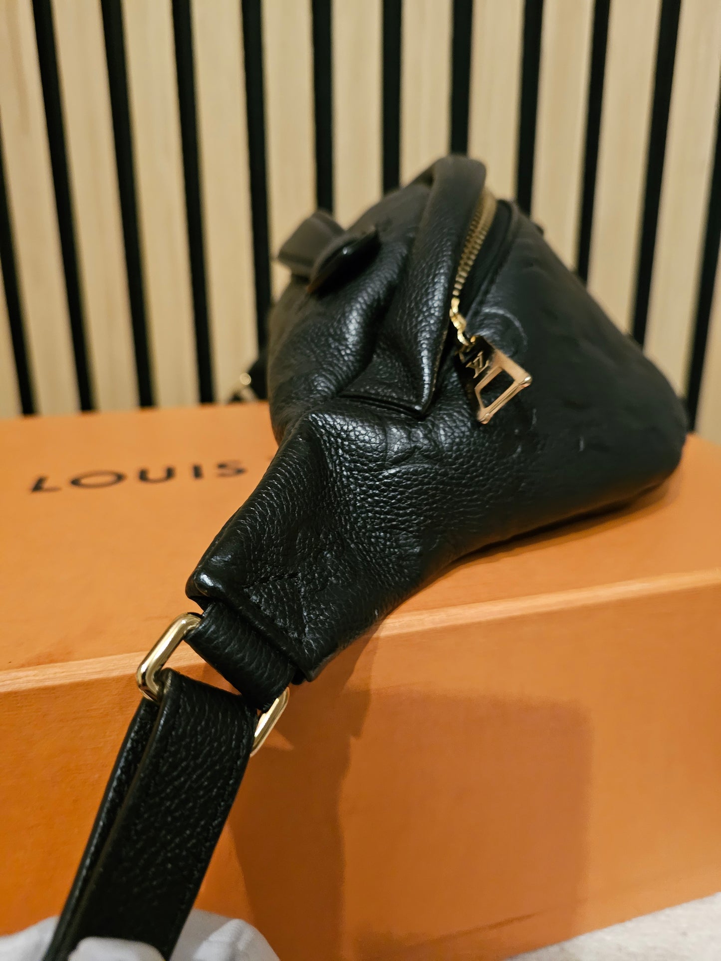 Louis Vuitton Bumbag, MNG.- Black Empreinte leather - M44812.