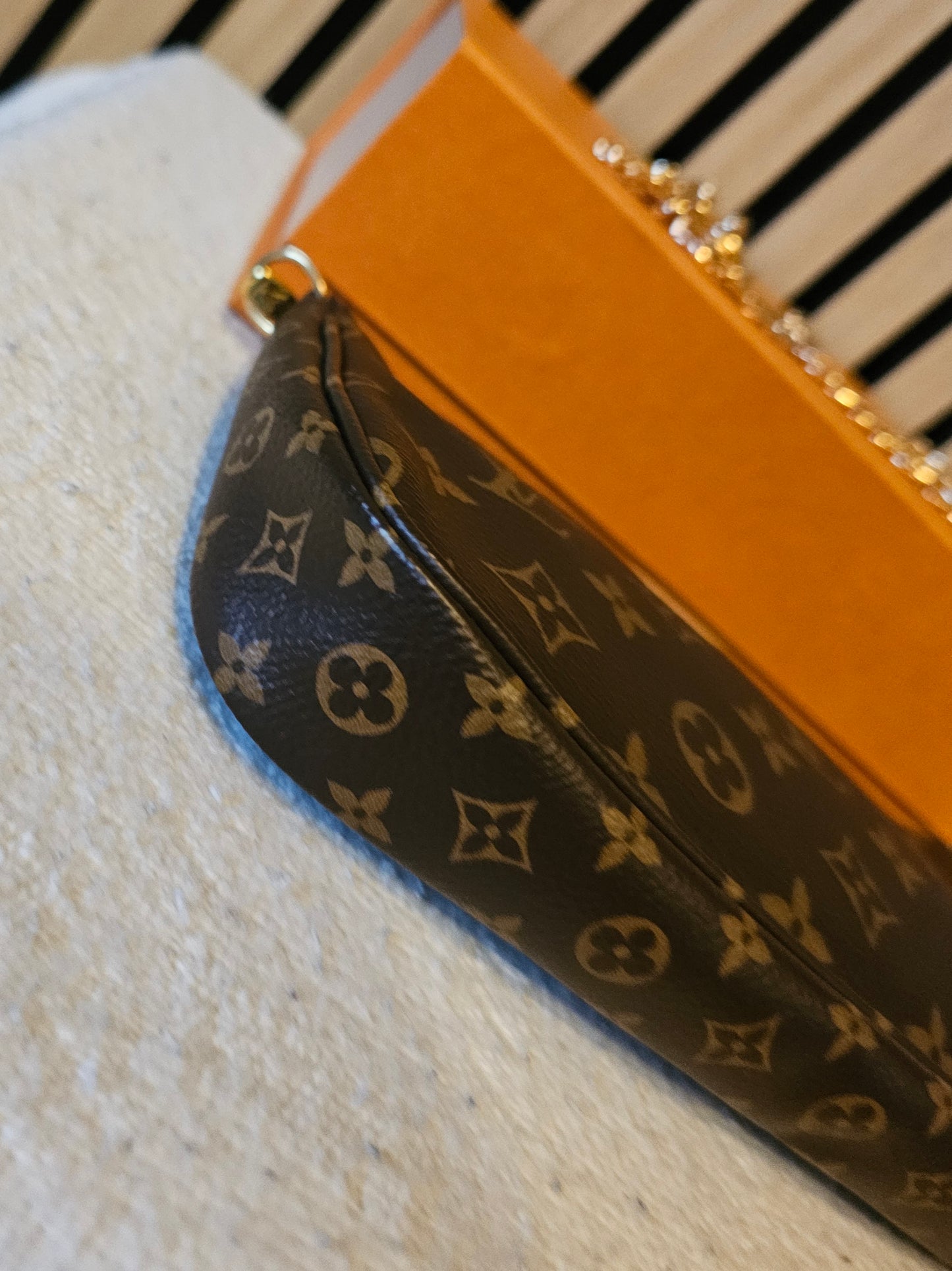 Louis Vuitton Pochette - monogram kanvas